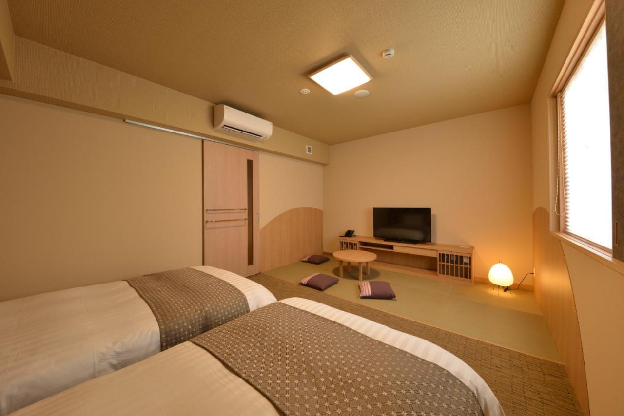 Dormy Inn Takamatsu Chuo Koenmae Natural Hot Spring מראה חיצוני תמונה